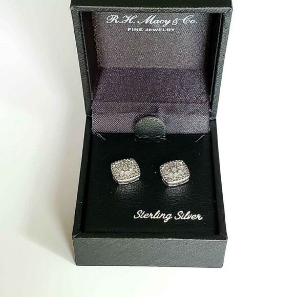 Macy's Diamond Cushion Cluster Earrings MSRP $200 - Picture 8 of 9